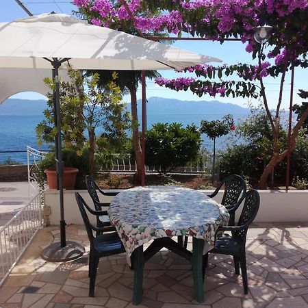Apartments By The Sea Brist, Makarska - 505 Podaca Kültér fotó